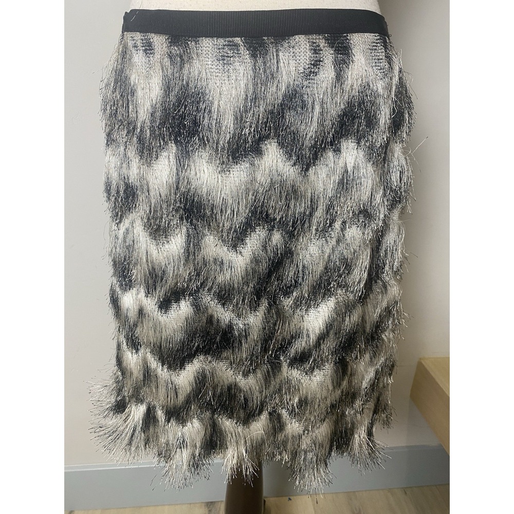 Ann Taylor Fluffy Women's Skirt Size 6‎ New with Tags Fringe Soft Black White